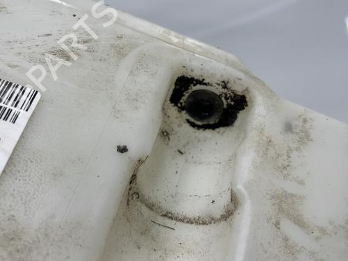 windscreen-washer-tank-suzuki-wagon-r-ma-1999-33041583 main image