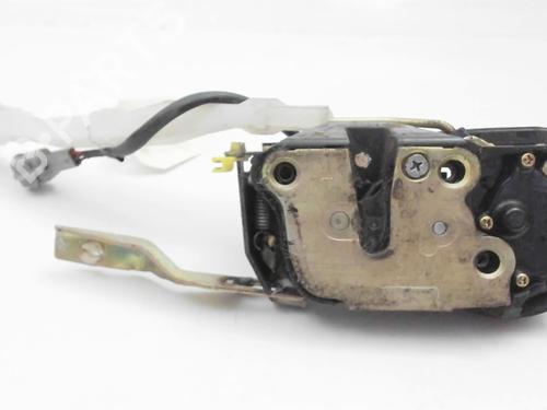 Used Front left lock Front left lock TOYOTA LAND CRUISER 90 (_J9_) 3.0 TD (KZJ90_, KZJ95_, KZJ90R, KZJ95R, KZJ90W, KZJ95W) (125 hp) 21240331 21240331