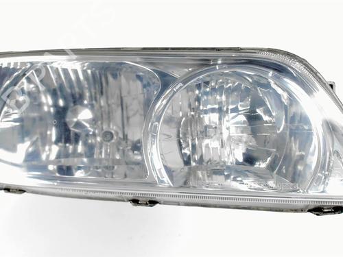 Used Right headlight HYUNDAI H-1 / STAREX Bus (A1) 2.5 TCi (101 hp) 22913869