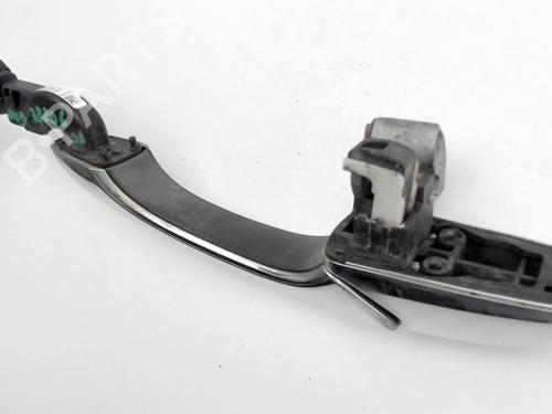 front-right-exterior-door-handle-lancia-voyager-mpv-404_-2011-2012-2013-2014-31871595 main image