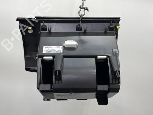 Used Glove box RENAULT KADJAR (HA_, HL_) 1.5 BLUE dCi 115 (HLA6) (116 hp) 20439723