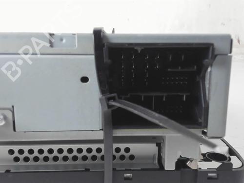 Used Radio Radio VW GOLF VII (5G1, BQ1, BE1, BE2) 1.6 TDI (105 hp) 20422596 20422596