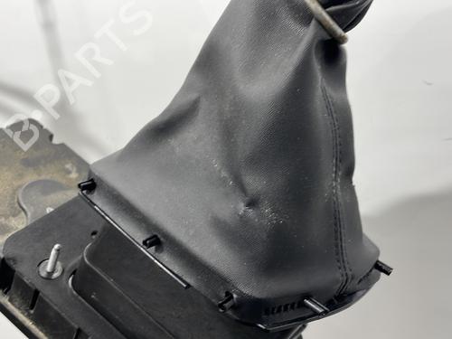 Used Gear lever Gear lever PEUGEOT 308 SW II (LC_, LJ_, LR_, LX_, L4_) 1.6 BlueHDi 120 (120 hp) 31126665 31126665