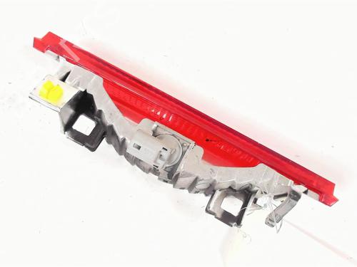 Used Third brake light Third brake light TOYOTA YARIS (_P1_) 1.3 (SCP12_, SCP13_, SCP12R, SCP13R) (87 hp) 20404720 20404720