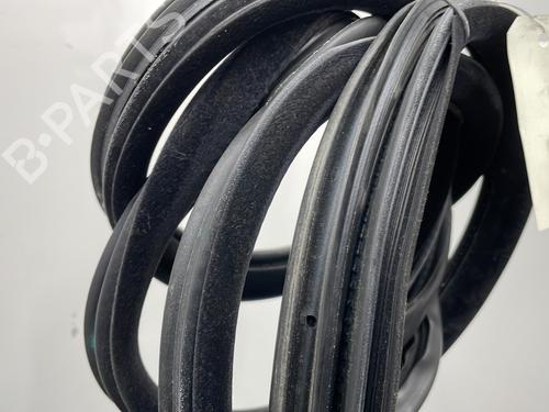 Used Rubber door seal Rubber door seal PEUGEOT 407 SW (6E_, 6D_) 2.2 HDi 170 (170 hp) 21208664 21208664
