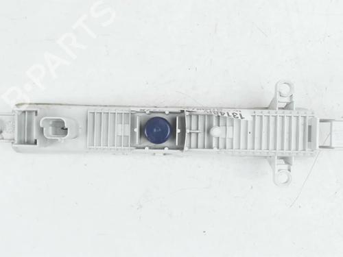 Used Left daytime light Left daytime light 39228872 39228872