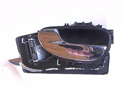 Used Front left interior door handle Front left interior door handle PEUGEOT 307 (3A/C) 2.0 HDi 90 (90 hp) 20391590 20391590