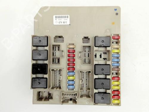 Used Fuse box RENAULT CLIO III (BR0/1, CR0/1) 1.2 16V Hi-Flex (BR1U, CR1U) (75 hp) 29513933