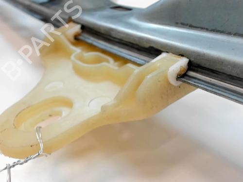 Used Front right window mechanism Front right window mechanism RENAULT TWINGO III (BCM_, BCA_) 0.9 TCe 90 (BCM9, BCM2) (90 hp) 20442504 20442504