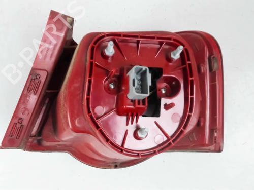 Left taillight VW PASSAT B6 (3C2) 2.0 TDI 16V | BP26532170C34 