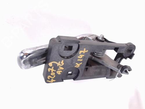 Used Front left interior door handle Front left interior door handle ALFA ROMEO 147 (937_) 1.9 JTD (937.AXD1A, 937.BXD1A, 937.AXV1A, 937.BXB1A,... (115 hp) 21235597 21235597