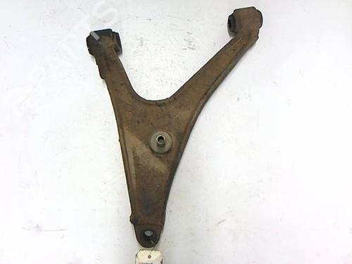 Used Right front suspension arm RENAULT TRAFIC Van (T_, P_, V_) 2.1 D (64 hp) 21204851