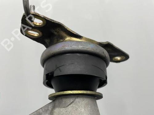 Used Engine mount Engine mount PEUGEOT 407 SW (6E_, 6D_) 1.6 HDi 110 (109 hp) 20463641 20463641