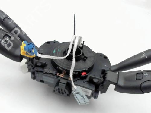 Used Steering column stalk Steering column stalk PEUGEOT 308 I (4A_, 4C_) 1.6 HDi (109 hp) 33131263 33131263