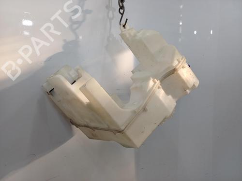 Used Windscreen washer tank Windscreen washer tank 39104196 39104196