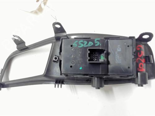Used Left front window switch CHEVROLET ORLANDO (J309) 2.0 D (163 hp) 20470017