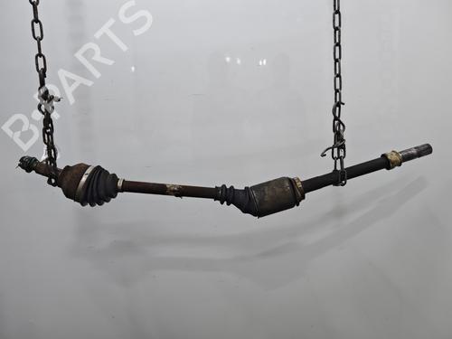 Used Right front driveshaft Right front driveshaft RENAULT TRAFIC II Bus (JL) 1.9 dCI 100 (JL0C, JL0K) (101 hp) 33894982 33894982