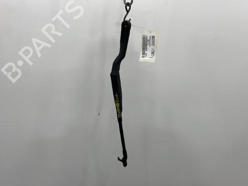 Used Front windshield wiper arm VW GOLF IV (1J1) 1.9 TDI (101 hp) 20387047