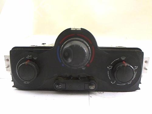 Used Climate control RENAULT SCÉNIC II (JM0/1_) 1.5 dCi (JM1E, JM16) (106 hp) 20403857