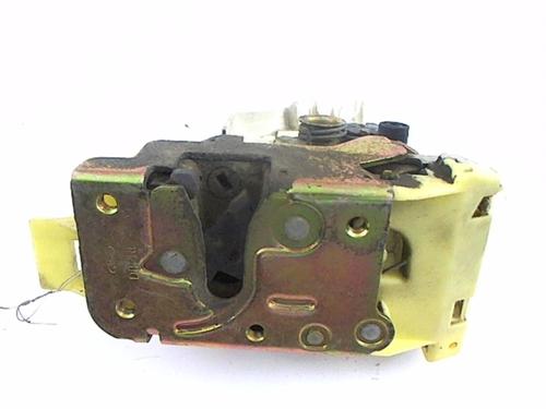 Vergrendeling links achter FORD FOCUS I Turnier (DNW) 1.8 Turbo DI / TDDi (90 hp) 20449127