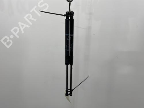 Used Tailgate lift support TOYOTA YARIS (_P13_) 1.5 Hybrid (NHP130_, NHP130) (101 hp) 22756825