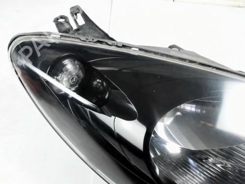 Right headlight PEUGEOT 1007 (KM_) 1.4 HDi | BP31839341C29