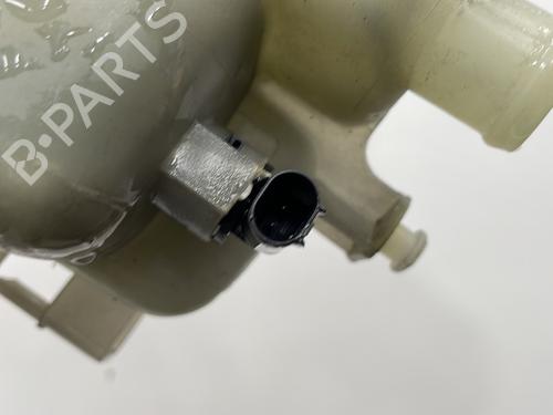 Used Expansion tank Expansion tank MERCEDES-BENZ CLK (C209) CLK 220 CDI (209.308) (150 hp) 29043574 29043574