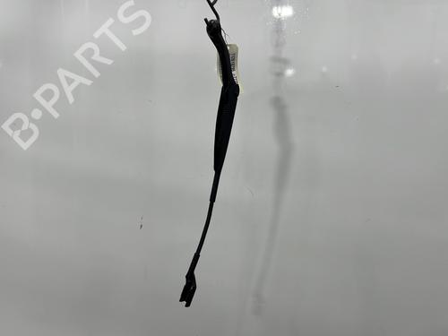 Used Front windshield wiper arm FIAT PANDA (312_, 319_) 1.2 (312PXA1A) (69 hp) 29491103
