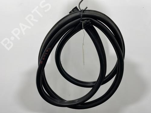 Used Rubber door seal DACIA SANDERO II 1.0 SCe 75 (B8JC, B8JD, B8NC) (73 hp) 31028079