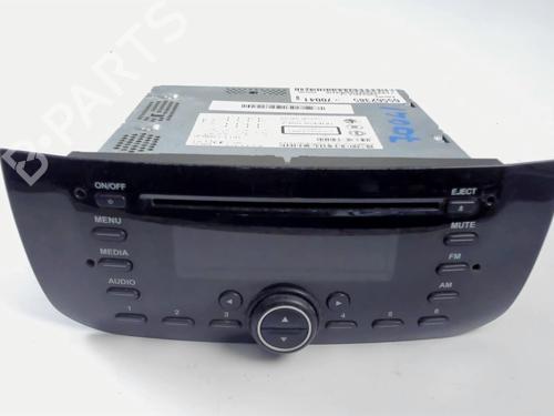 Used Radio FIAT PUNTO EVO (199_) 1.3 D Multijet (199AXC1A, 199BXC1A, 199AXT1A, 199BXT1A) (75 hp) 20469436