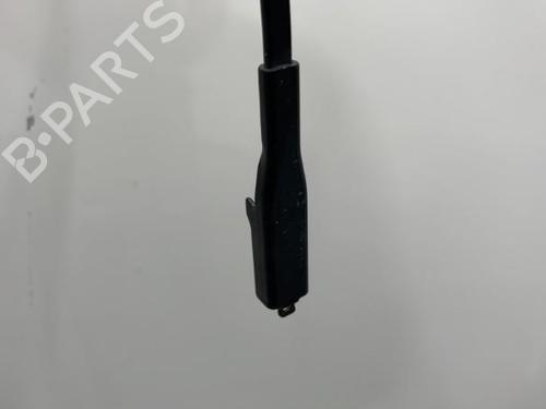 Used Front windshield wiper arm MERCEDES-BENZ SLK (R171) 200 Kompressor (171.442) (163 hp) 20439860