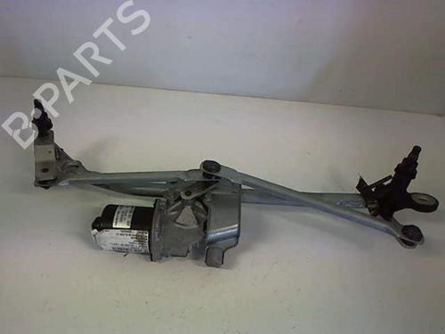 Used Front wiper motor BMW 1 (E81) 118 d (143 hp) 20471393