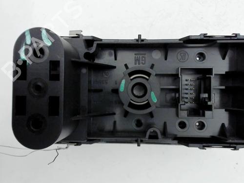 Used Headlight switch Headlight switch OPEL ZAFIRA / ZAFIRA FAMILY B (A05) 1.9 CDTI (M75) (100 hp) 32396764 32396764