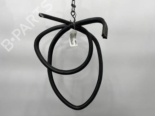 Used Rubber door seal PEUGEOT 205 I (741A/C) 1.1 (49 hp) 20397224