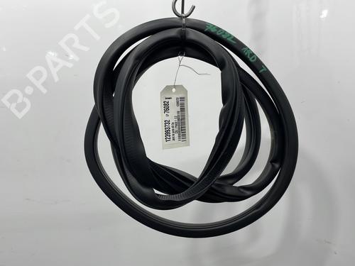 Guarnizione porta Guarnizione porta MAZDA CX-5 (KE, GH) 2.2 D AWD (KE2AW) (150 hp) 33834334 33834334