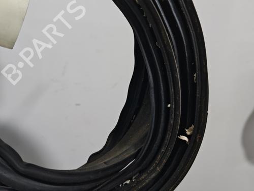 Used Rubber door seal Rubber door seal MAZDA 2 (DE_, DH_) 1.4 MZR-CD (68 hp) 40461521 40461521