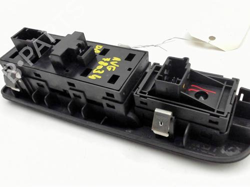 Left front window switch FIAT BRAVO II (198_) 1.9 D Multijet (198AXC1B) | BP29625261I27 