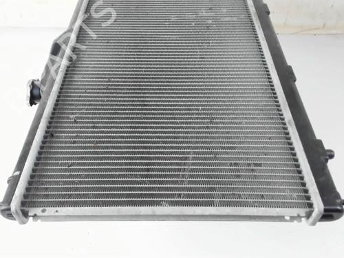 Used Water radiator Water radiator TOYOTA COROLLA Liftback (_E11_) 1.4 (EE111_, EE111R) (86 hp) 21208189 21208189