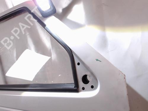 Used Right front door Right front door 22913252 22913252