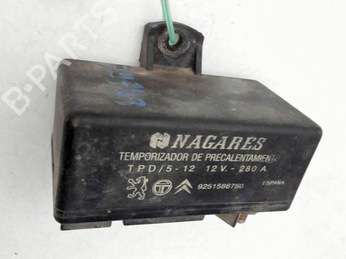 Used Electronic module Electronic module PEUGEOT 205 Hatchback Van 1.8 D (60 hp) 40002525 40002525