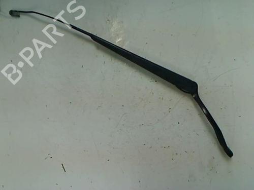 Used Front windshield wiper arm FORD FIESTA V (JH_, JD_) 1.6 16V (100 hp) 20413183