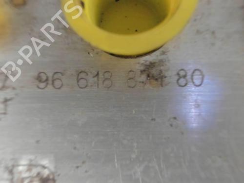 Used ABS pump PEUGEOT 307 CC (3B) 2.0 HDi 135 (136 hp) 20424287