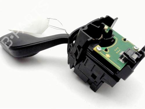 switch-ford-focus-iii-saloon-2010-2011-2012-2013-2014-2015-2016-2017-2018-2019-2020-36337770 main image