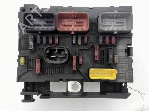 Used Fuse box Fuse box 38675467 38675467