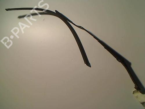 Used Front windshield wiper arm FIAT GRANDE PUNTO (199_) 1.3 D Multijet (199.AXD11, 199.AXD1A, 199.AXD1B,... (90 hp) 20453497