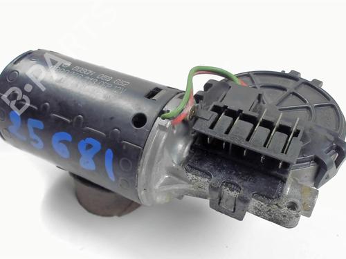 Used Front wiper motor Front wiper motor VOLVO 480 (482) 1.7 (106 hp) 21236196 21236196