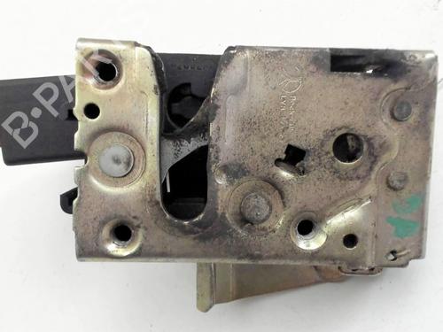 Fechadura trás direita PEUGEOT 106 II (1A_, 1C_) 1.1 i (60 hp) 31074644