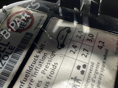 Fuel flap VW TOURAN (1T1, 1T2) 1.9 TDI | BP29749677C131 