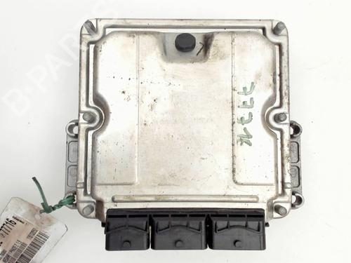 Used Engine control unit (ECU) RENAULT MEGANE I (BA0/1_) 1.9 dCi (BA05, BA1F) (102 hp) 30547721