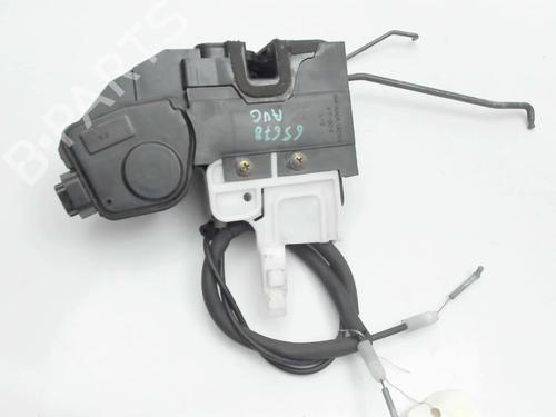 Front left lock HYUNDAI SANTA FÉ I (SM) 2.0 CRDi 4x4 | BP21239359C98 
